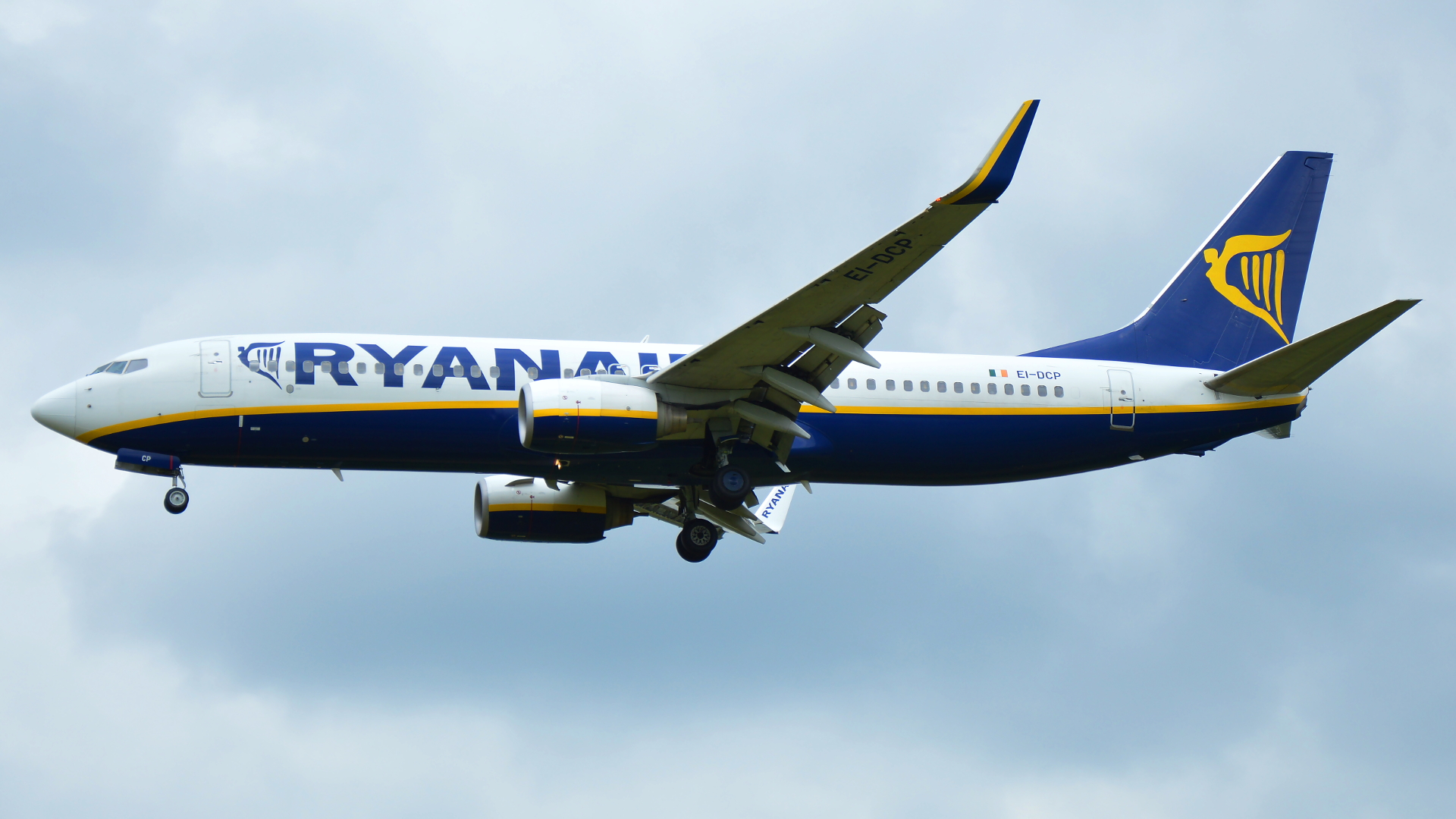 EI-DCP ✈ Ryanair Boeing 737-8AS(WL) @ Kraków-Balice