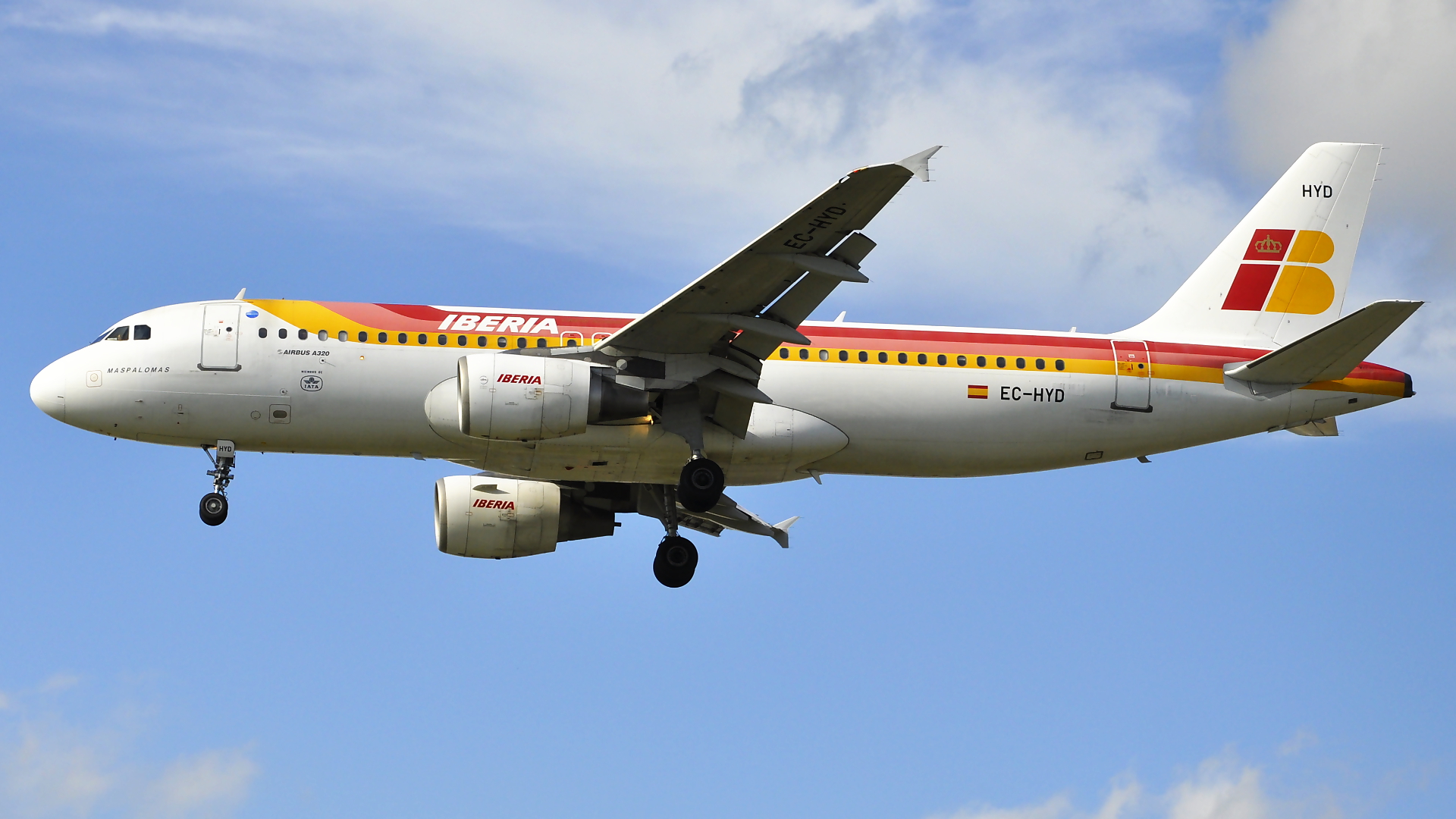 EC-HYD ✈ Iberia Airlines Airbus 320-214 @ London-Heathrow
