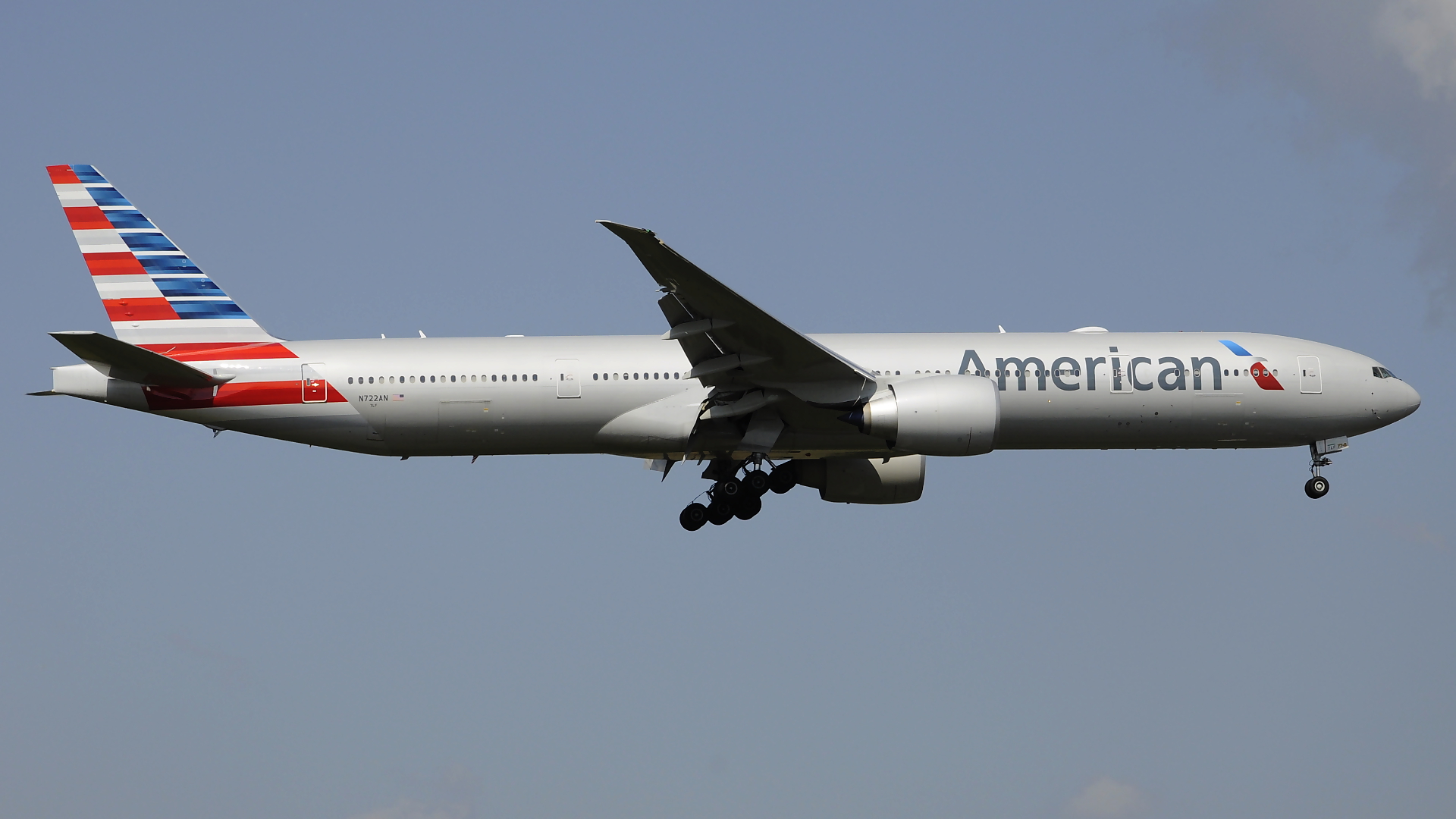 N722AN ✈ American Airlines Boeing 777-323(ER) @ London-Heathrow