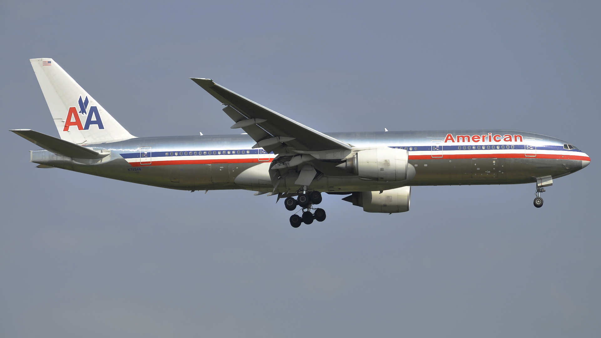 N795AN ✈ American Airlines Boeing 777-223(ER) @ London-Heathrow