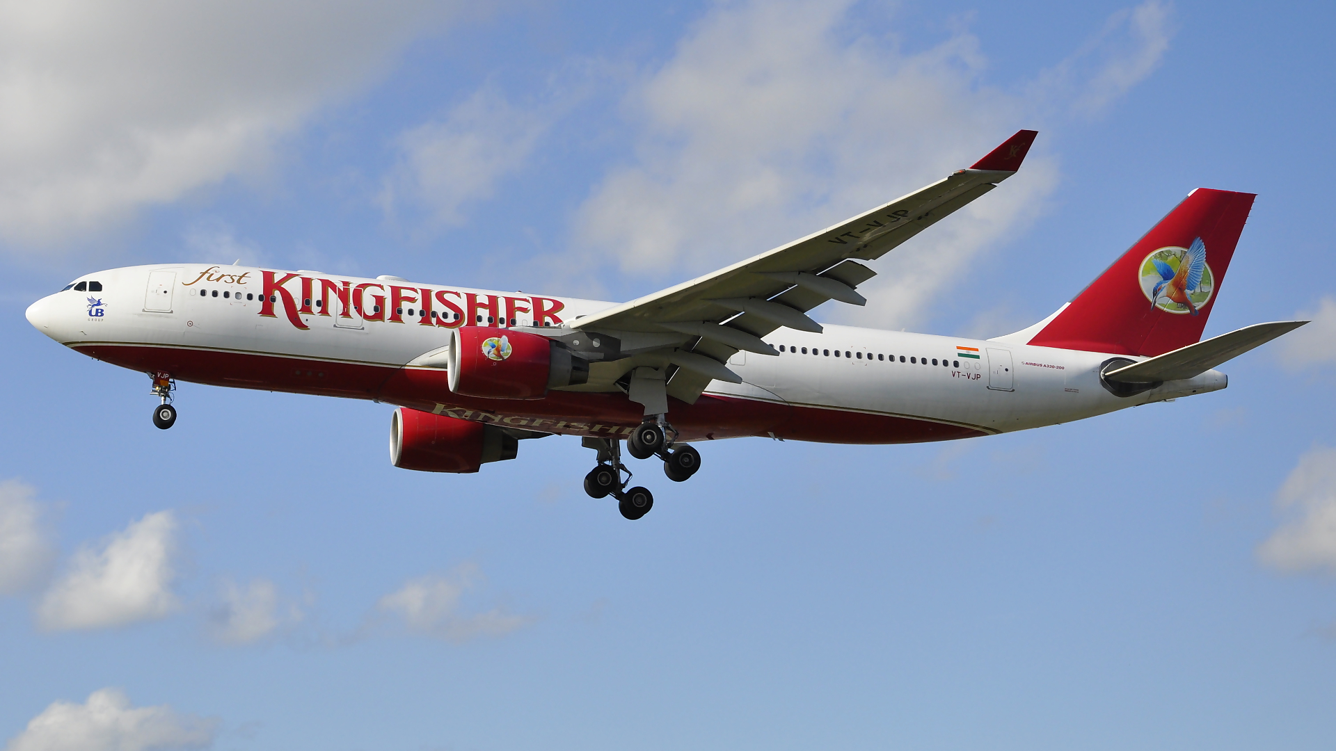 VT-VJP ✈ Kingfisher Airlines Airbus 330-223 @ London-Heathrow