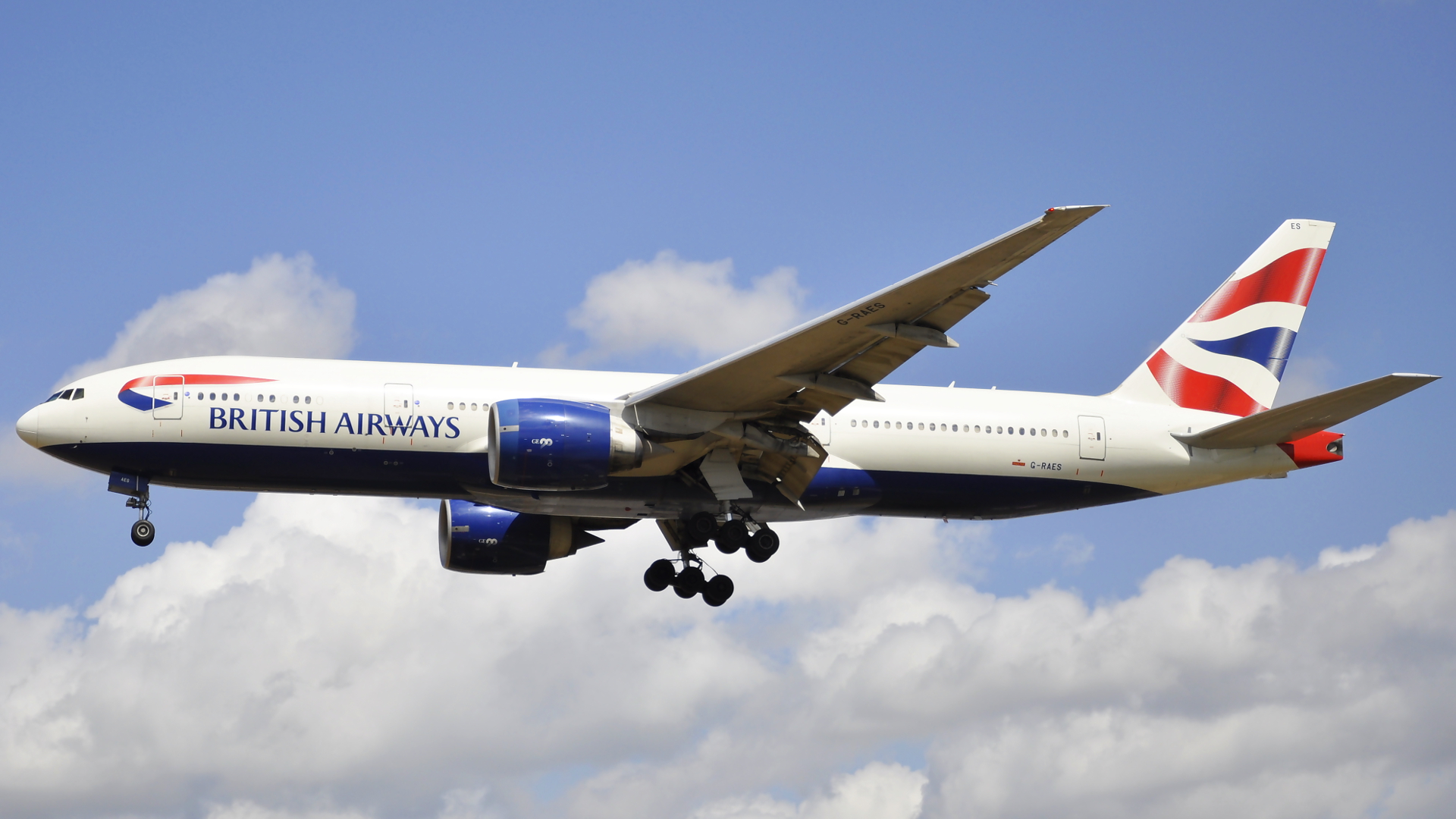 G-RAES ✈ British Airways Boeing 777-236(ER) @ London-Heathrow