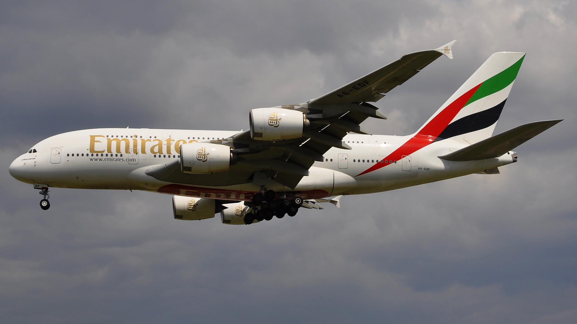 A6-EDF ✈ Emirates Airline Airbus 380-841 @ London-Heathrow