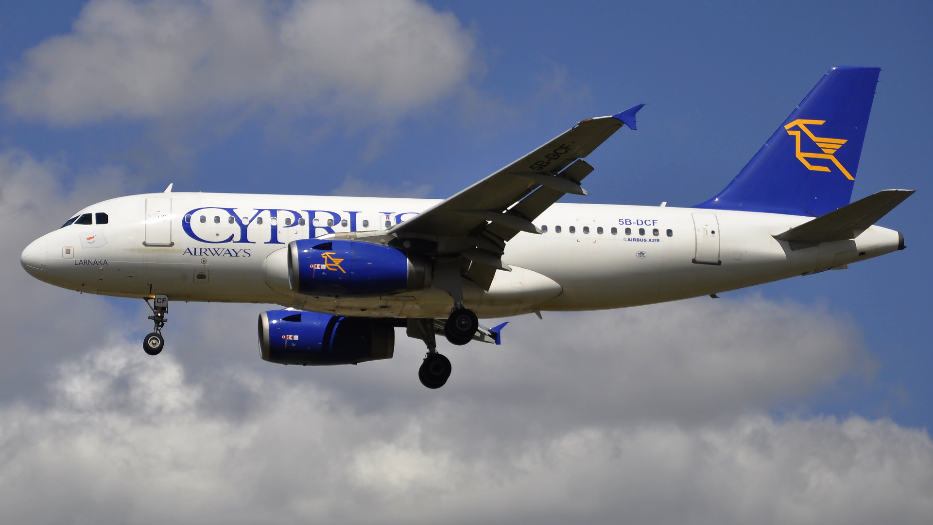 5B-DCF ✈ Cyprus Airways Airbus 319-132 @ London-Heathrow