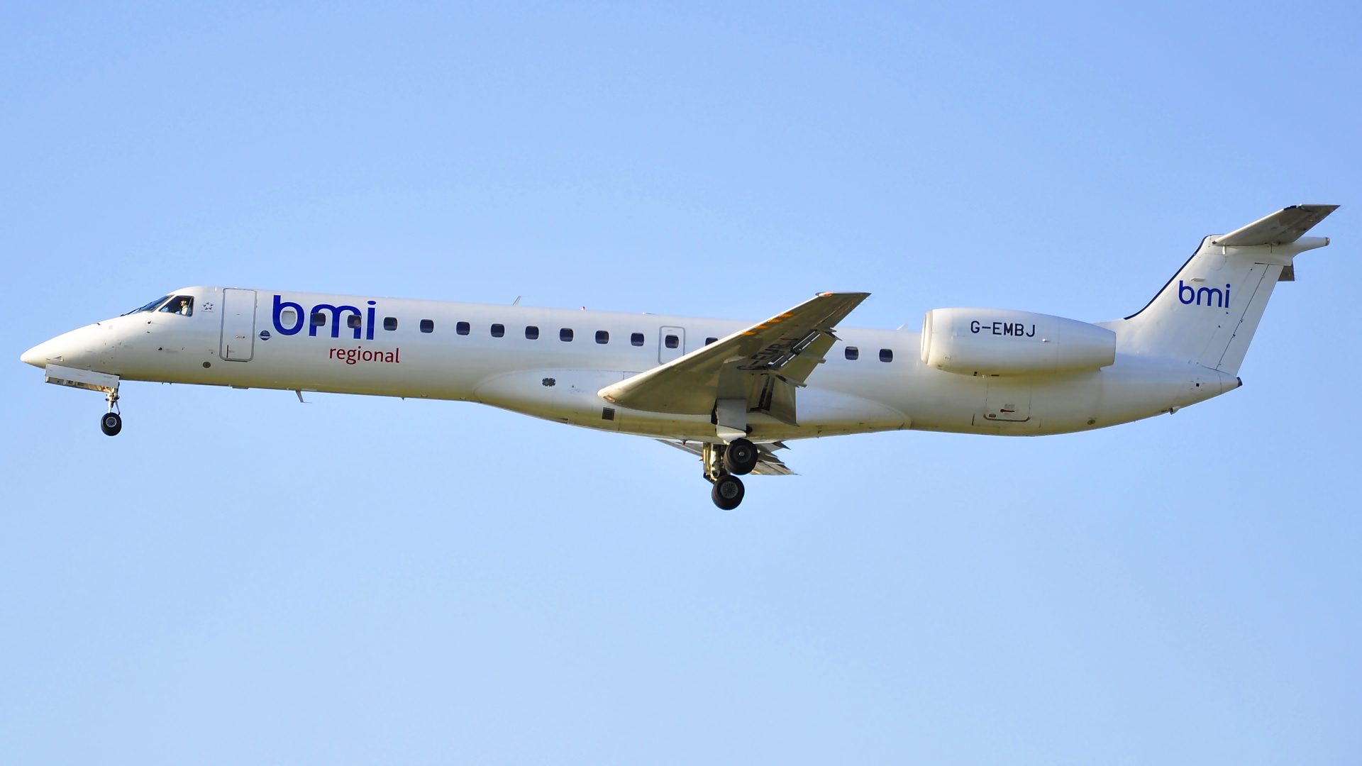 G-EMBJ ✈ bmi regional Embraer ERJ-145EU @ London-Heathrow