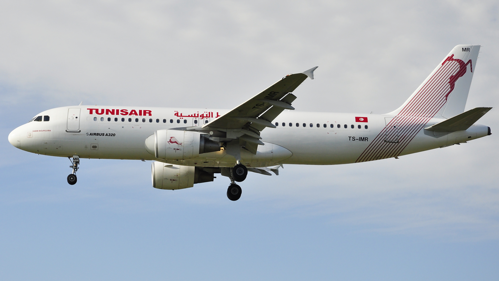 TS-IMR ✈ Tunisair Airbus 320-214 @ London-Heathrow