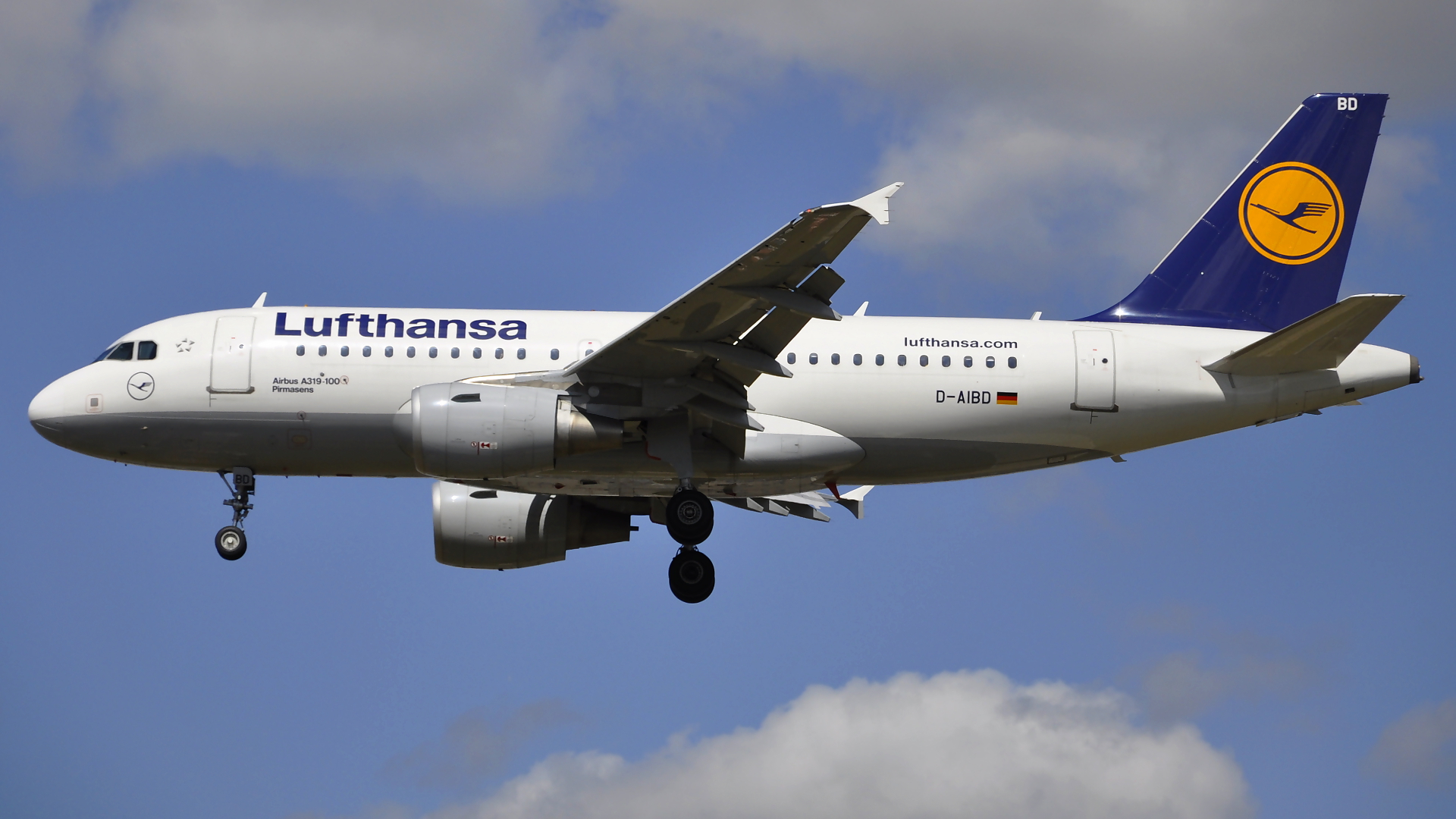 D-AIBD ✈ Lufthansa Airbus 319-112 @ London-Heathrow