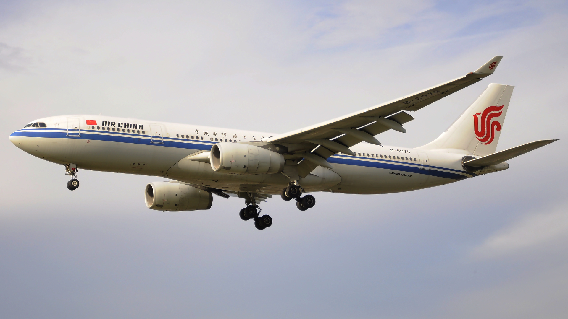 B-6079 ✈ Air China Airbus 330-243 @ London-Heathrow