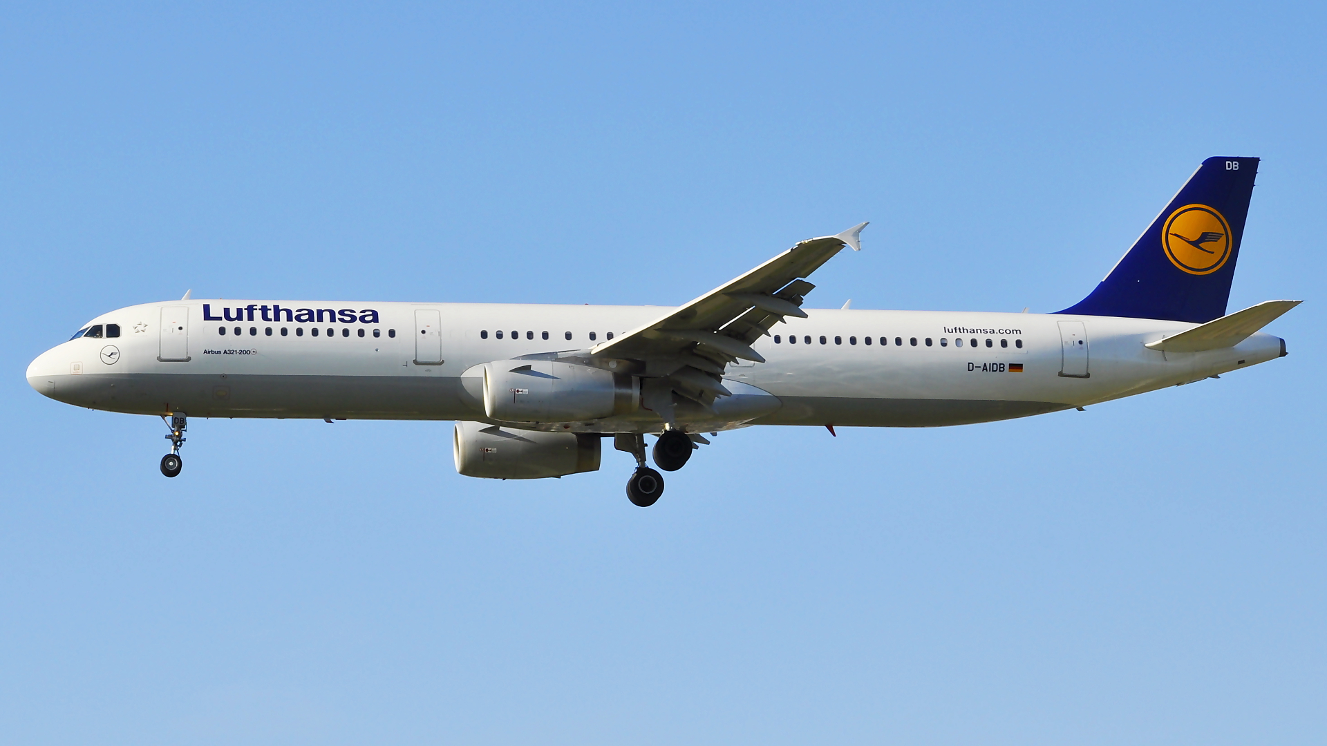 D-AIDB ✈ Lufthansa Airbus 321-231 @ London-Heathrow