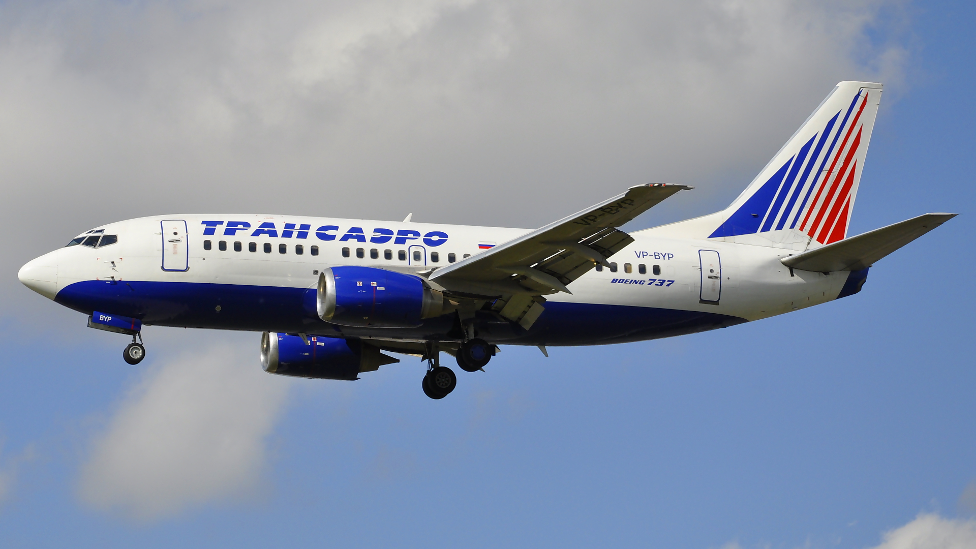 VP-BYP ✈ Transaero Airlines Boeing 737-524 @ London-Heathrow
