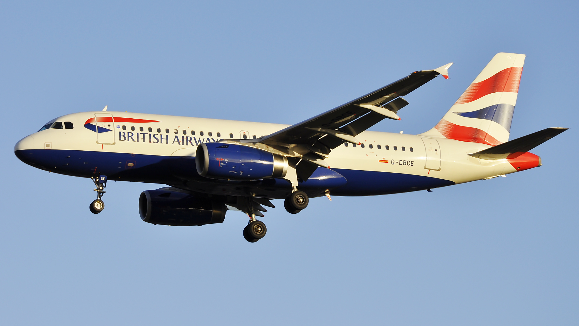 G-DBCE ✈ British Airways Airbus 319-131 @ London-Heathrow