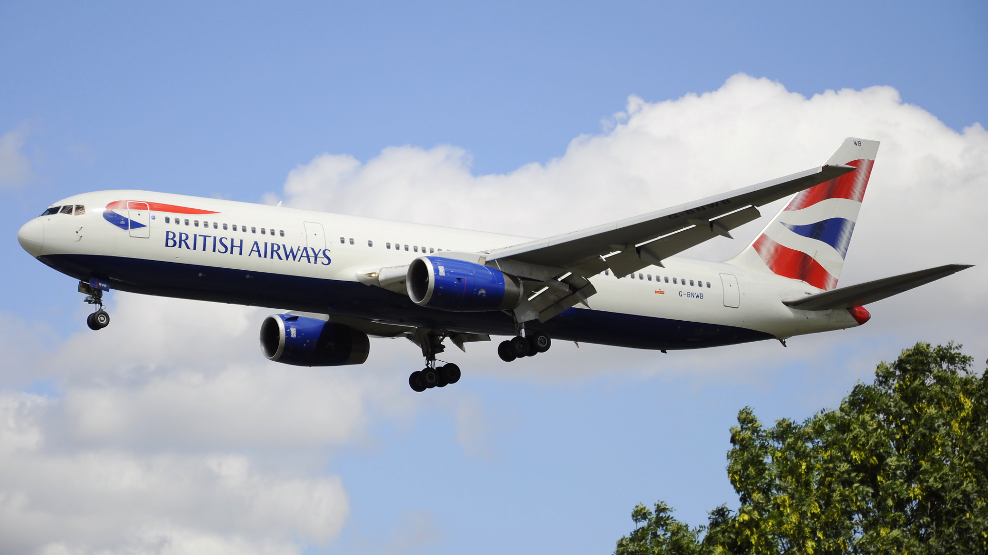 G-BNWB ✈ British Airways Boeing 767-336(ER) @ London-Heathrow