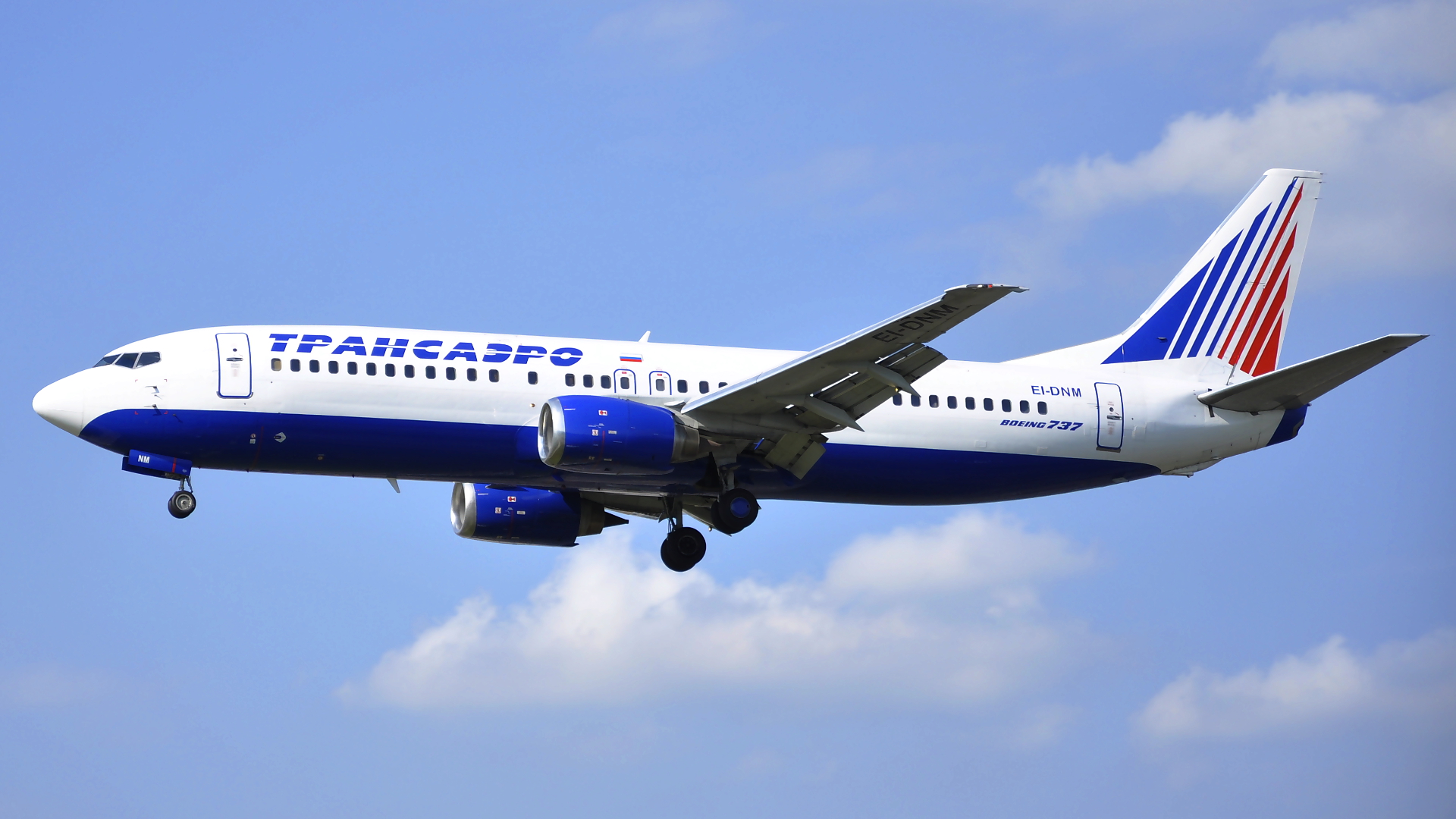 EI-DNM ✈ Transaero Airlines Boeing 737-4S3 @ London-Heathrow