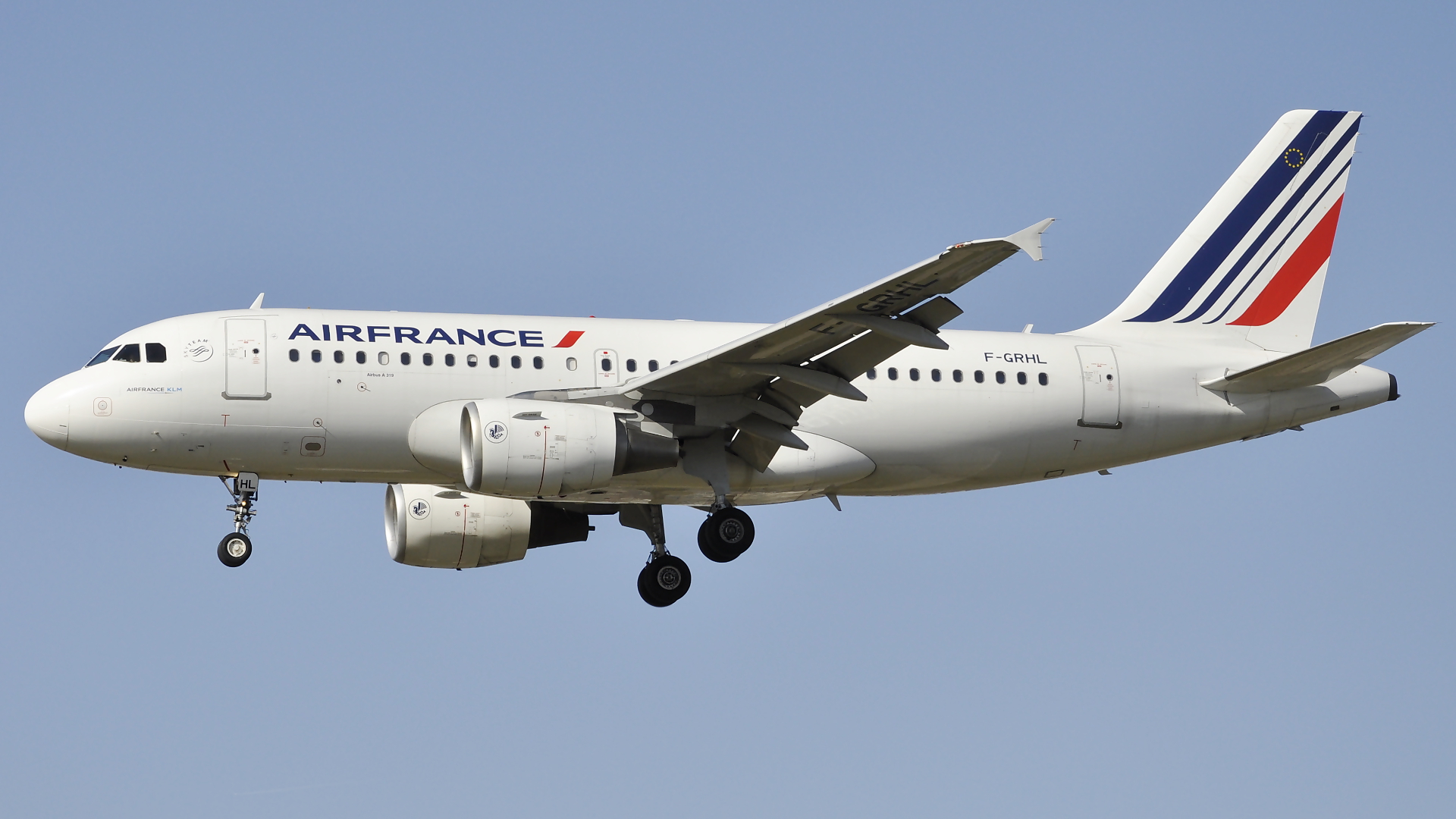 F-GRHL ✈ Air France Airbus 319-111 @ London-Heathrow