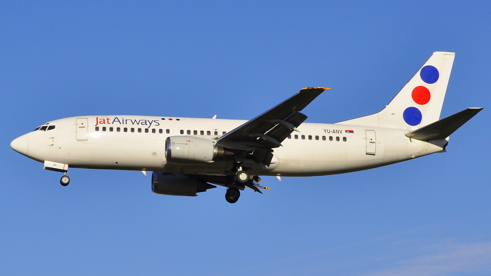 YU-ANV ✈ Jat Airways Boeing 737-3H9 @ London-Heathrow