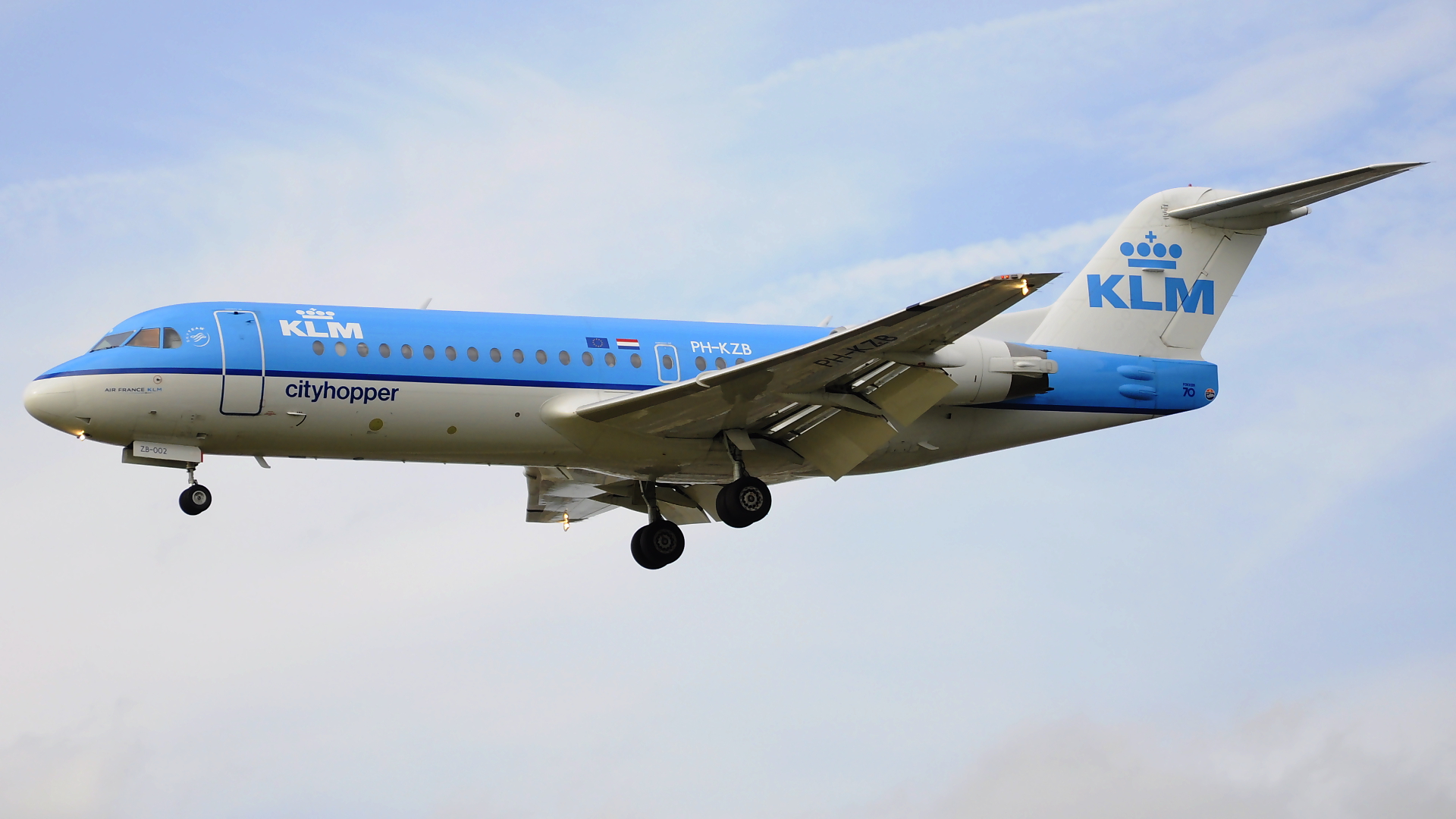 PH-KZB ✈ KLM Fokker F70 @ London-Heathrow