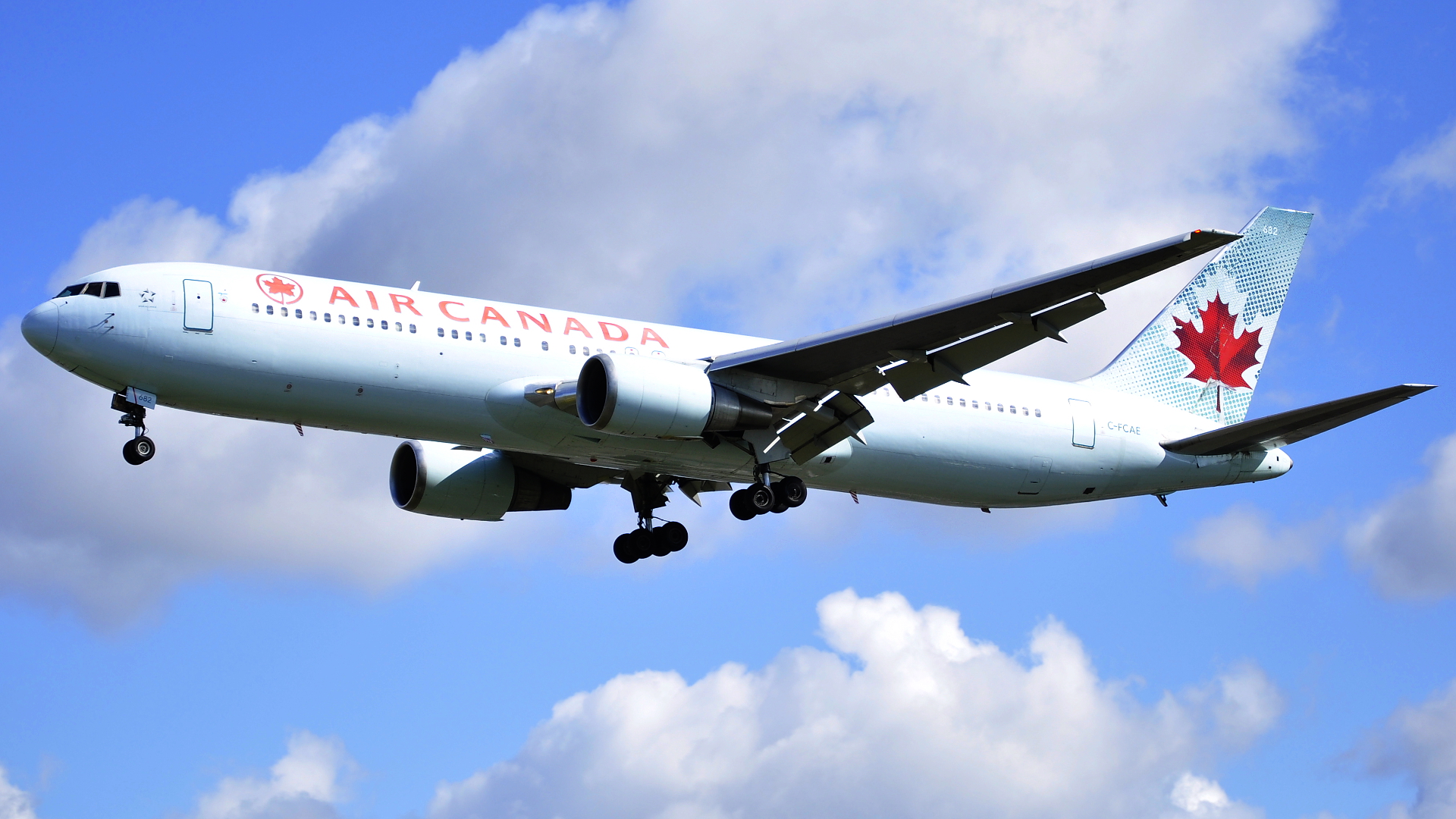 C-FCAE ✈ Air Canada Boeing 767-375(ER) @ London-Heathrow