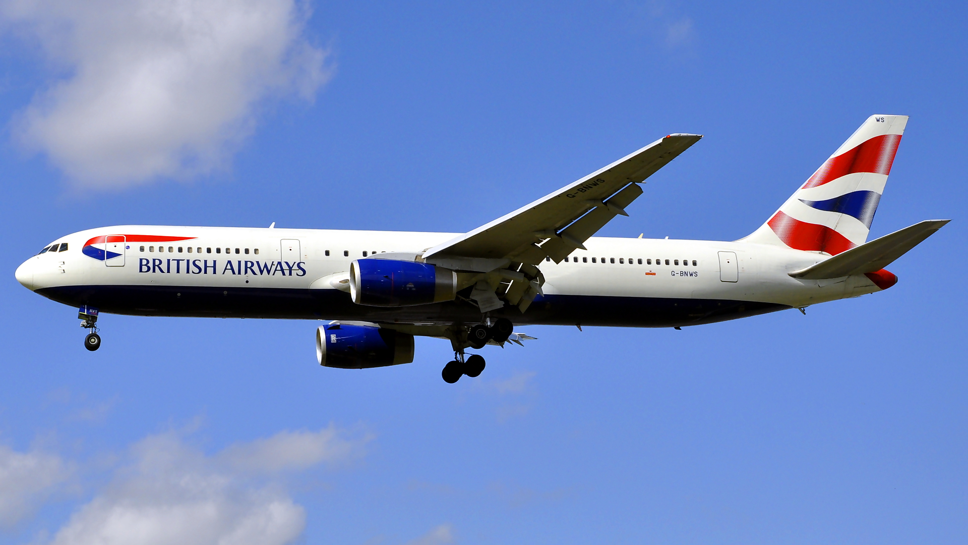 G-BNWS ✈ British Airways Boeing 767-336(ER) @ London-Heathrow