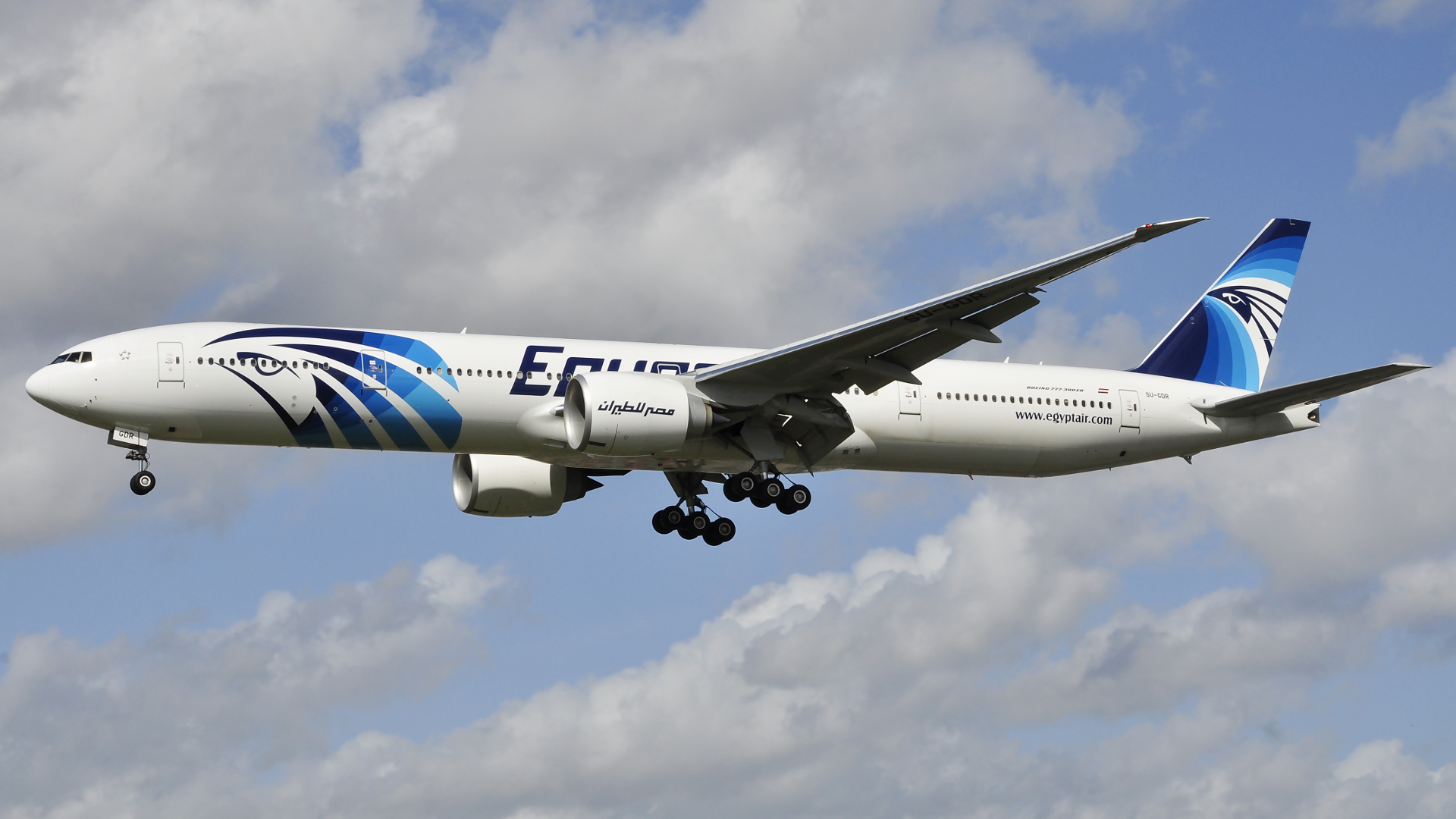 SU-GDR ✈ Egyptair Boeing 777-36N(ER) @ London-Heathrow