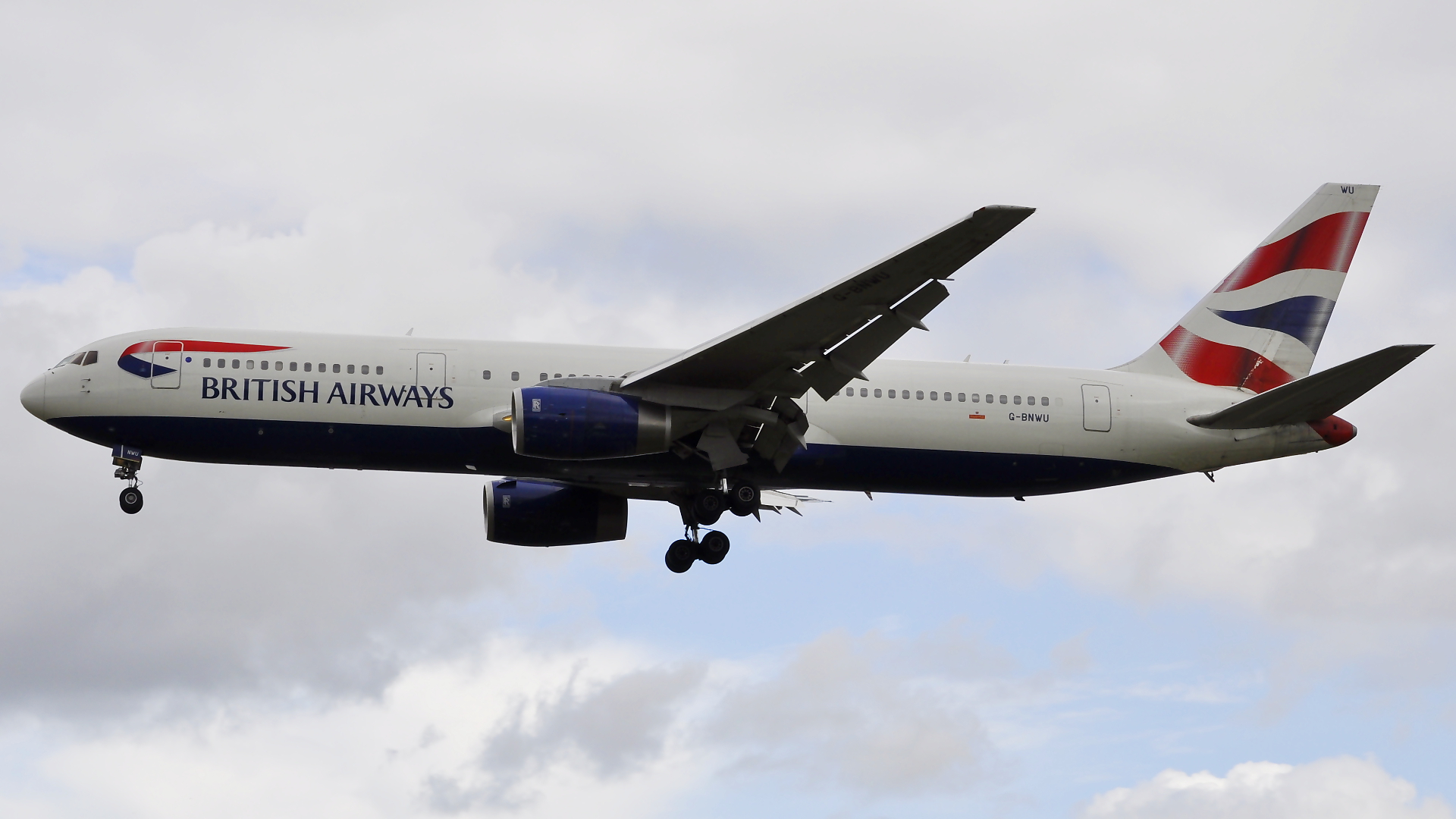 G-BNWU ✈ British Airways Boeing 767-336(ER) @ London-Heathrow