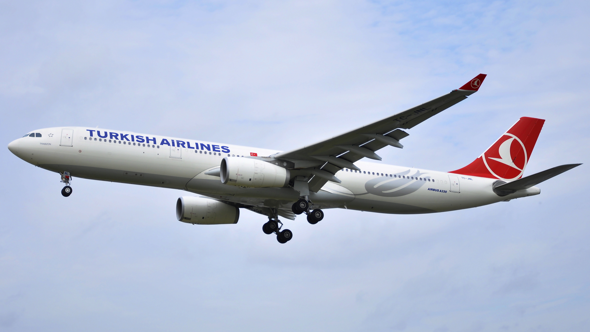 TC-JNL ✈ Turkish Airlines Airbus 330-343 @ London-Heathrow