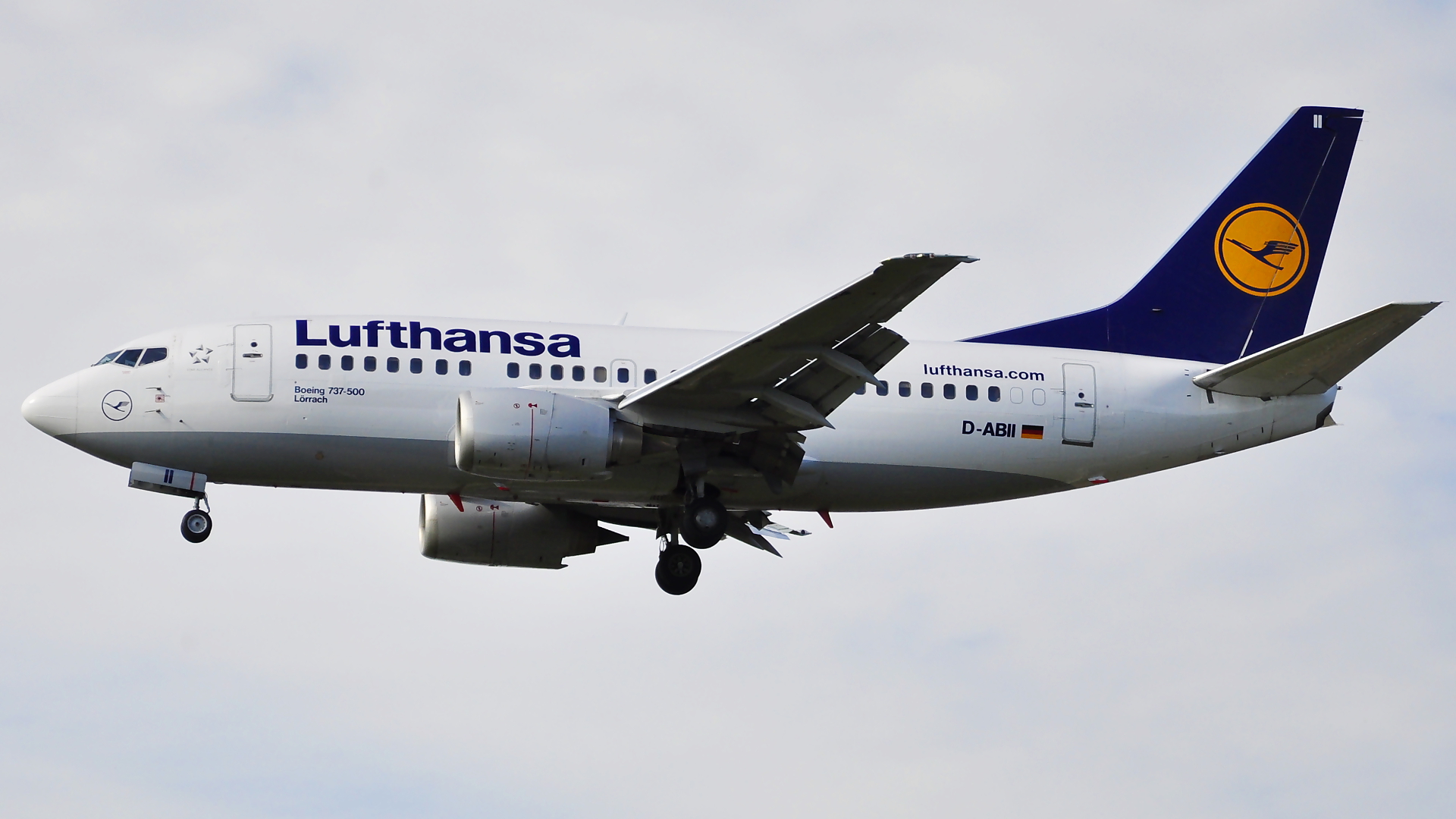 D-ABII ✈ Lufthansa Boeing 737-530 @ London-Heathrow