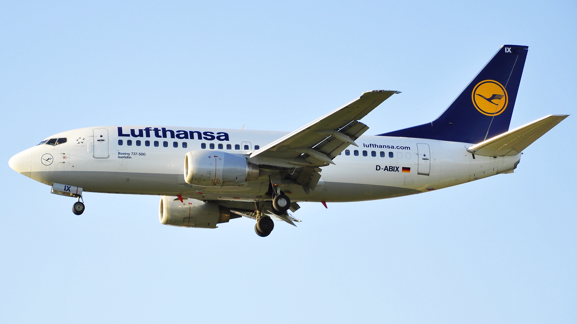 D-ABIX ✈ Lufthansa Boeing 737-530 @ London-Heathrow