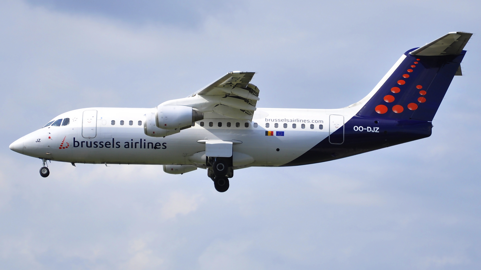 OO-DJZ ✈ Brussels Airlines British Aerospace RJ85 @ London-Heathrow