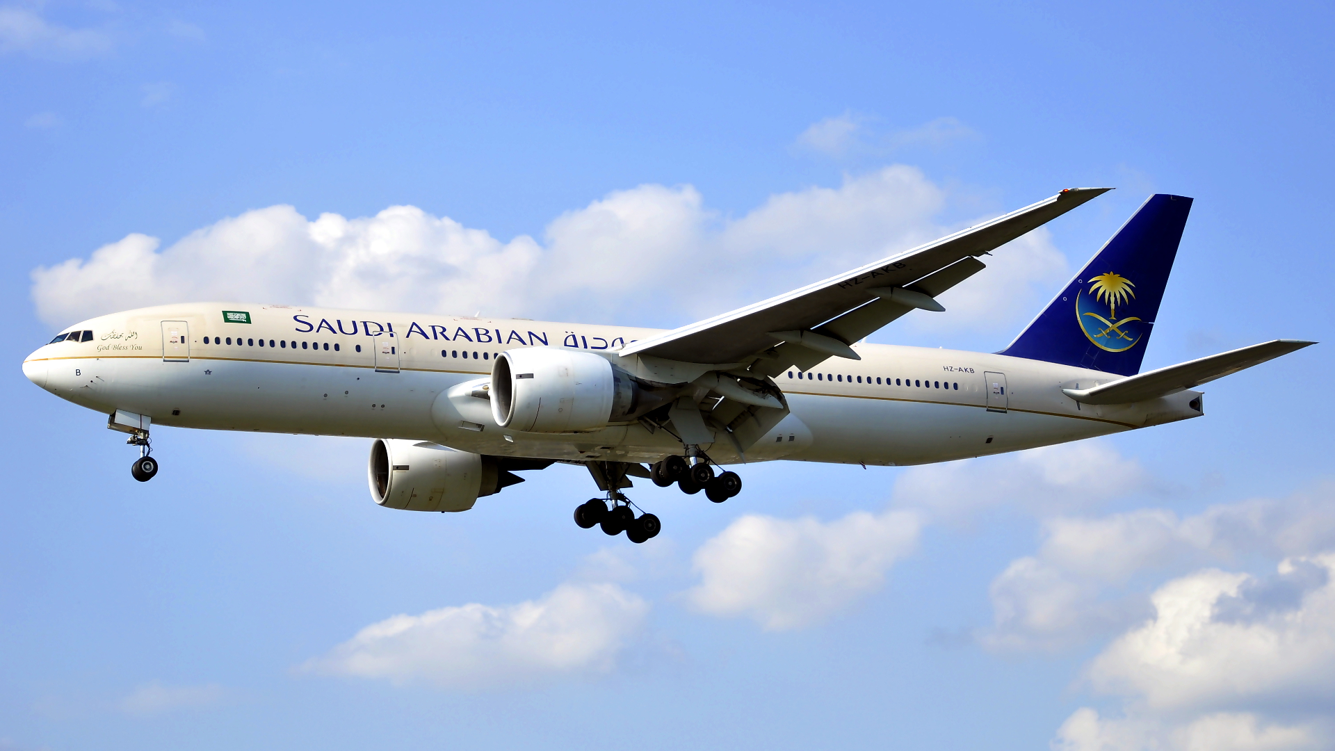 HZ-AKB ✈ Saudia Boeing 777-268(ER) @ London-Heathrow