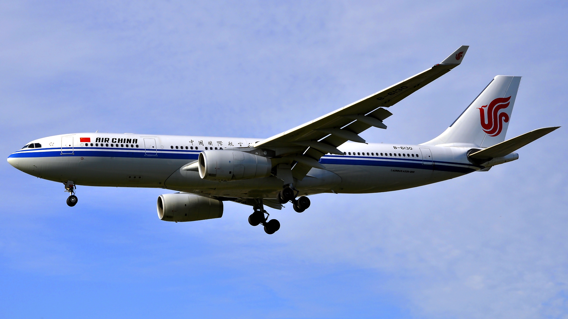B-6130 ✈ Air China Airbus 330-243 @ London-Heathrow