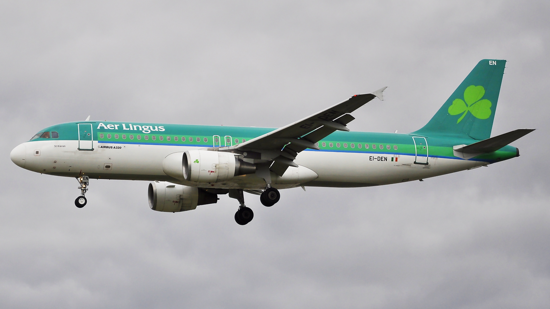 EI-DEN ✈ Aer Lingus Airbus 320-214 @ London-Heathrow