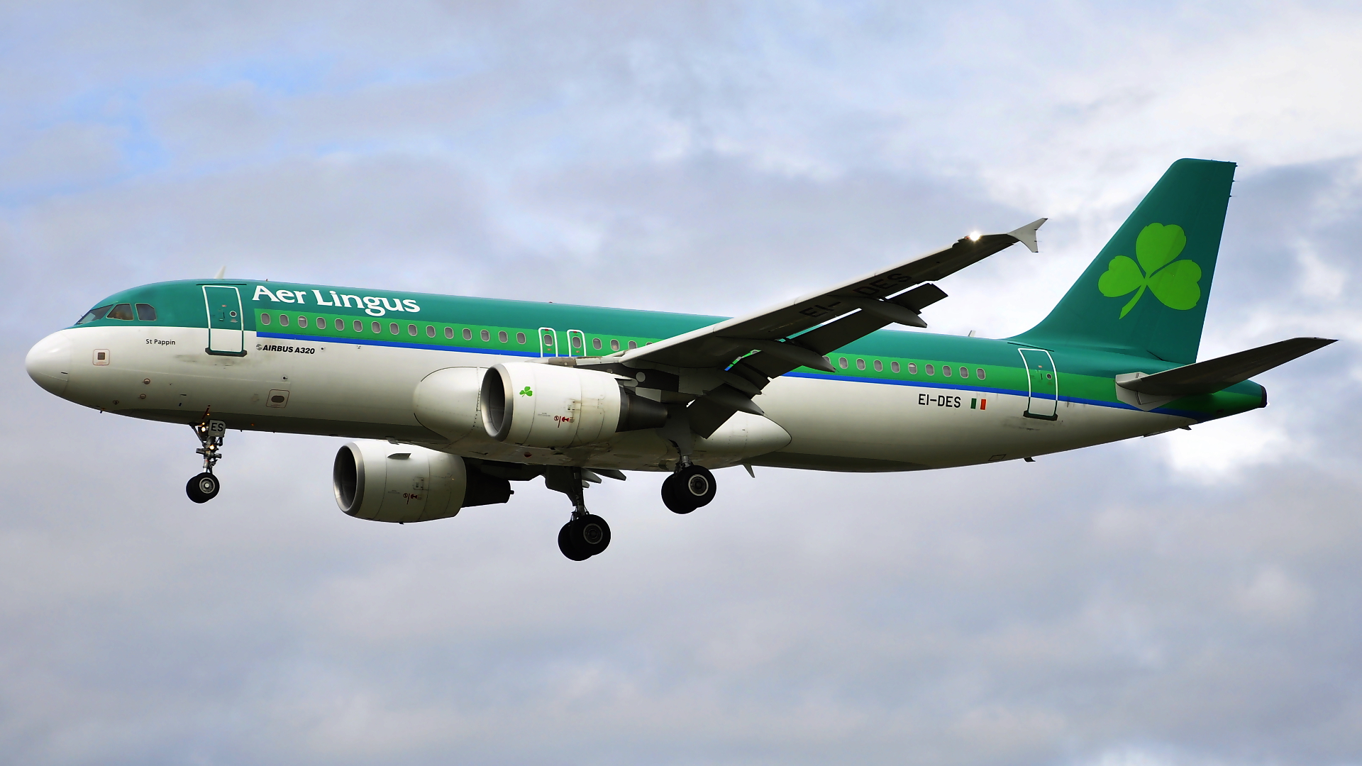 EI-DES ✈ Aer Lingus Airbus 320-214 @ London-Heathrow