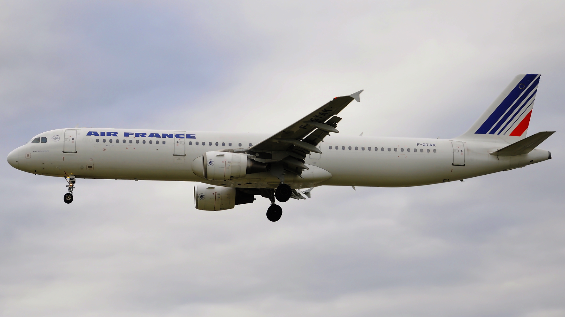 F-GTAK ✈ Air France Airbus 321-212 @ London-Heathrow
