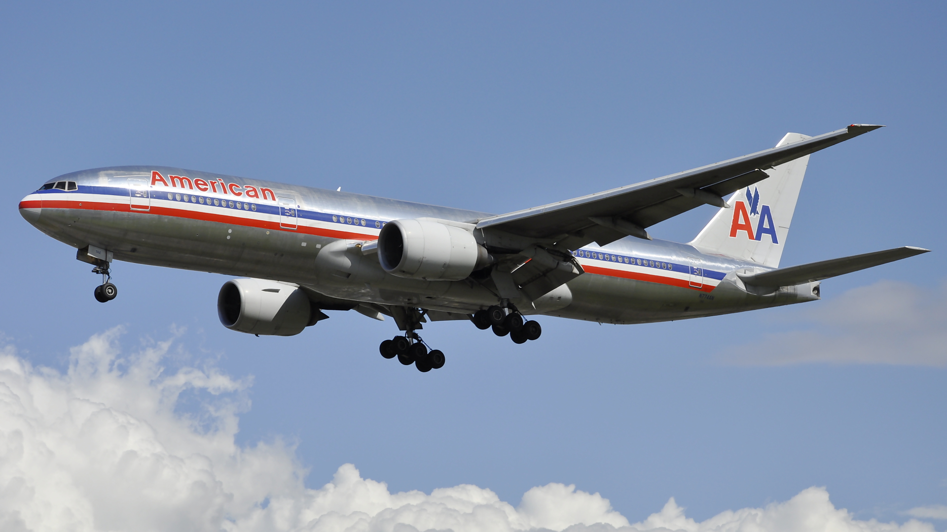 N774AN ✈ American Airlines Boeing 777-223(ER) @ London-Heathrow