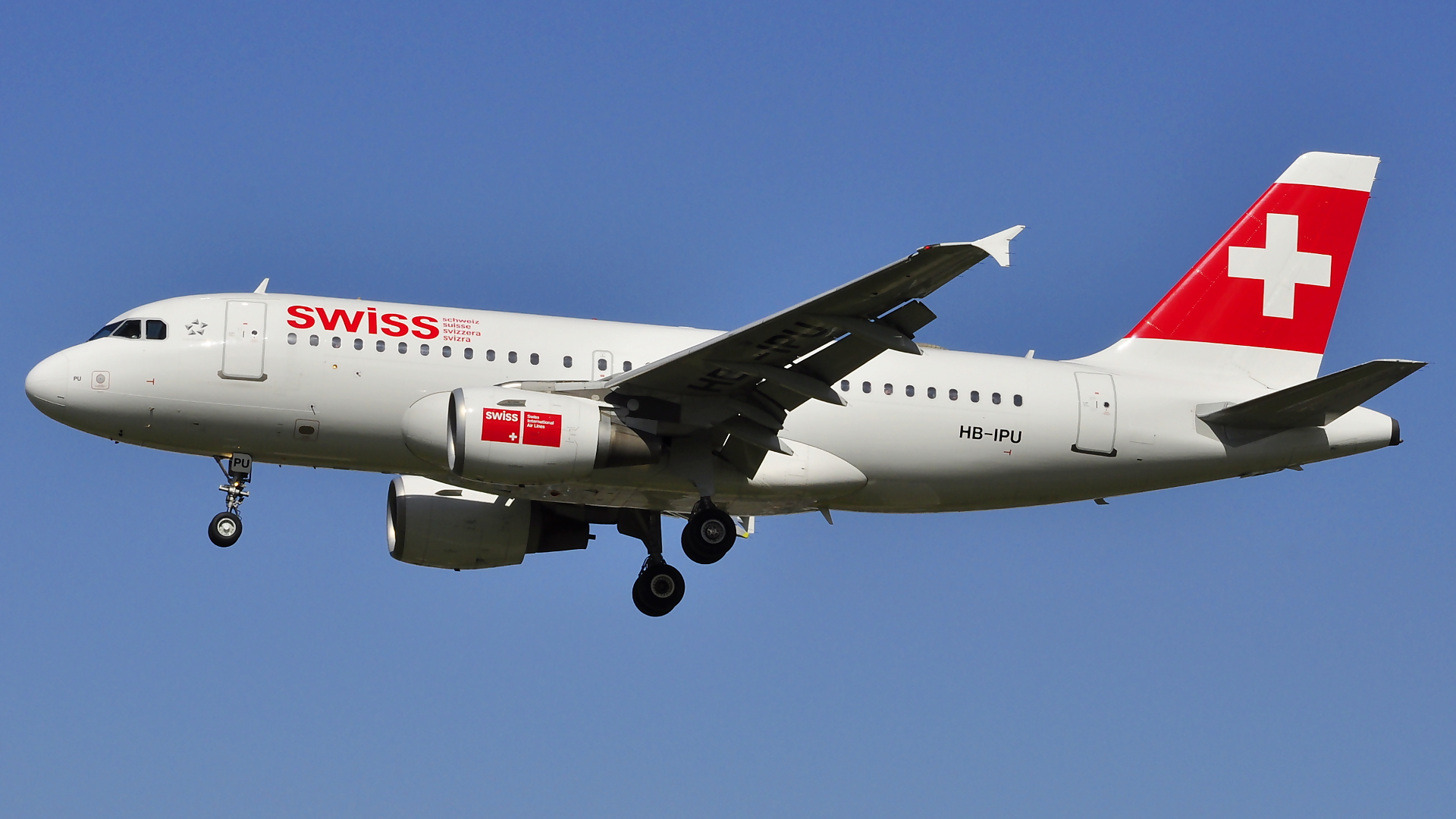 HB-IPU ✈ Swiss International Air Lines Airbus 319-112 @ London-Heathrow