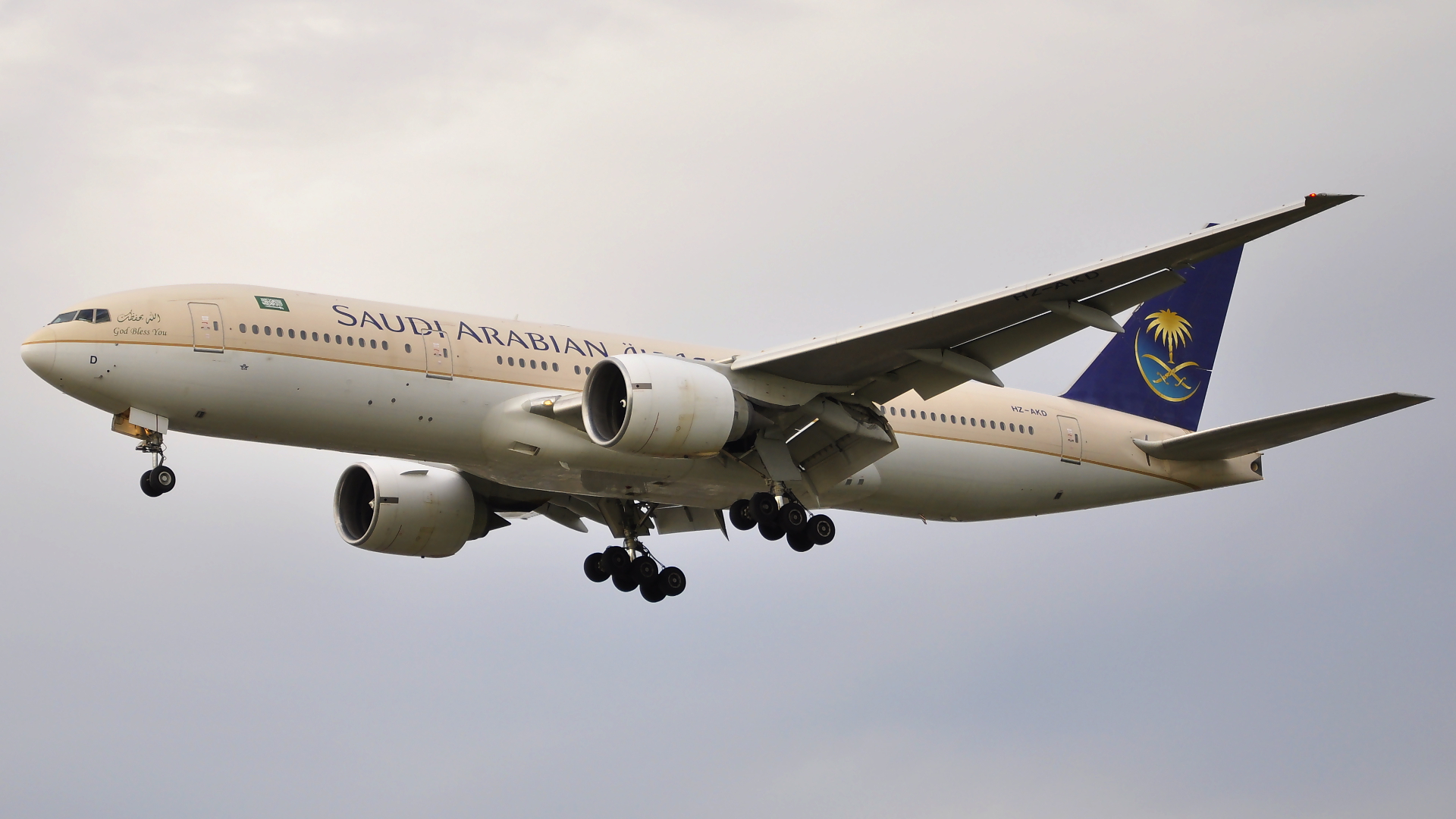 HZ-AKD ✈ Saudia Boeing 777-268(ER) @ London-Heathrow