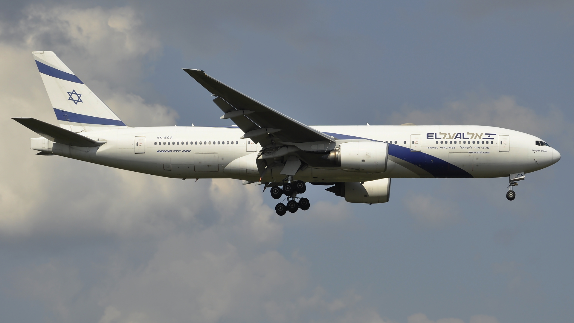 4X-ECA ✈ El Al Israel Airlines Boeing 777-258(ER) @ London-Heathrow