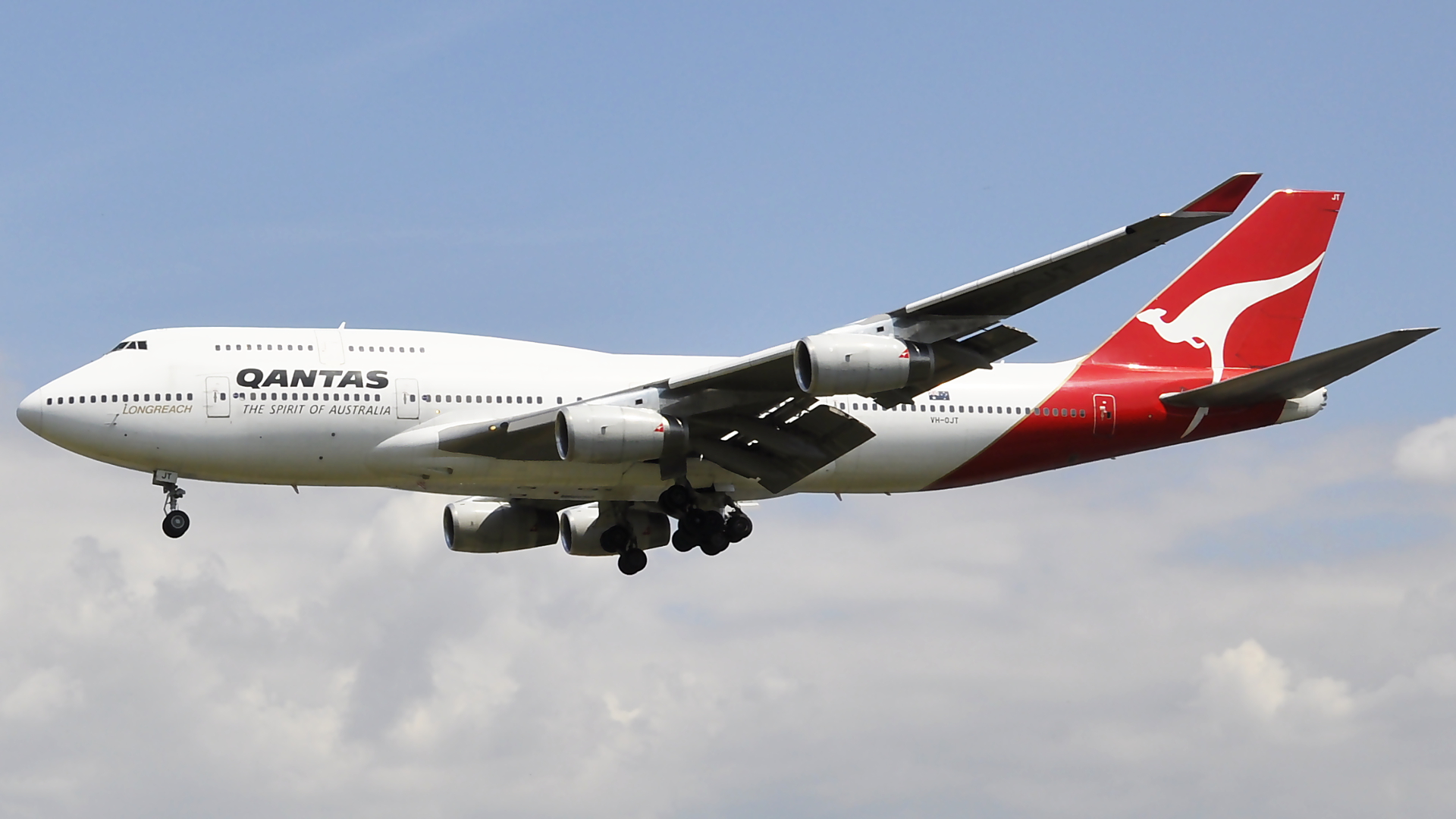 VH-OJT ✈ Qantas Boeing 747-438 @ London-Heathrow