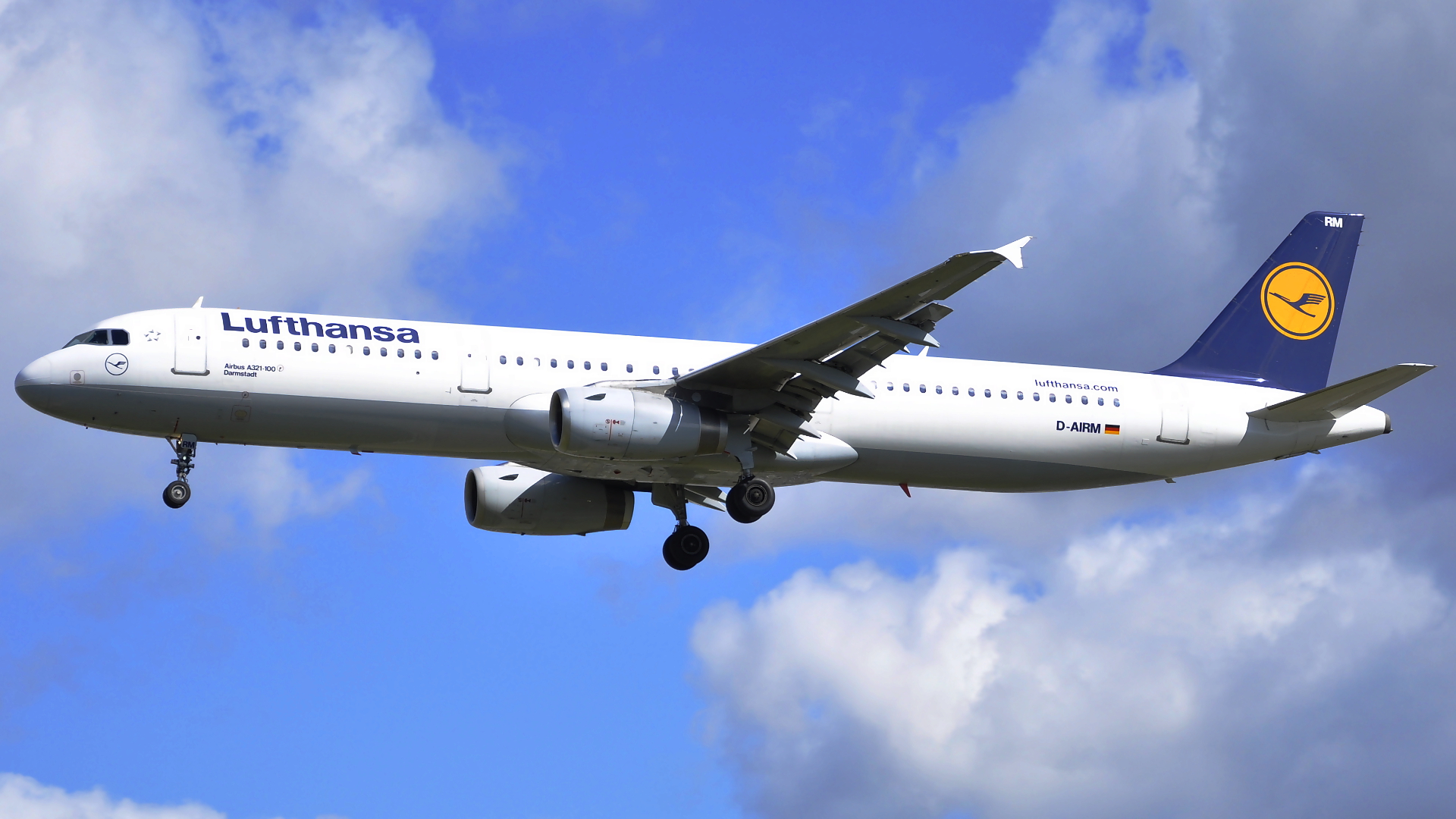 D-AIRM ✈ Lufthansa Airbus 321-131 @ London-Heathrow