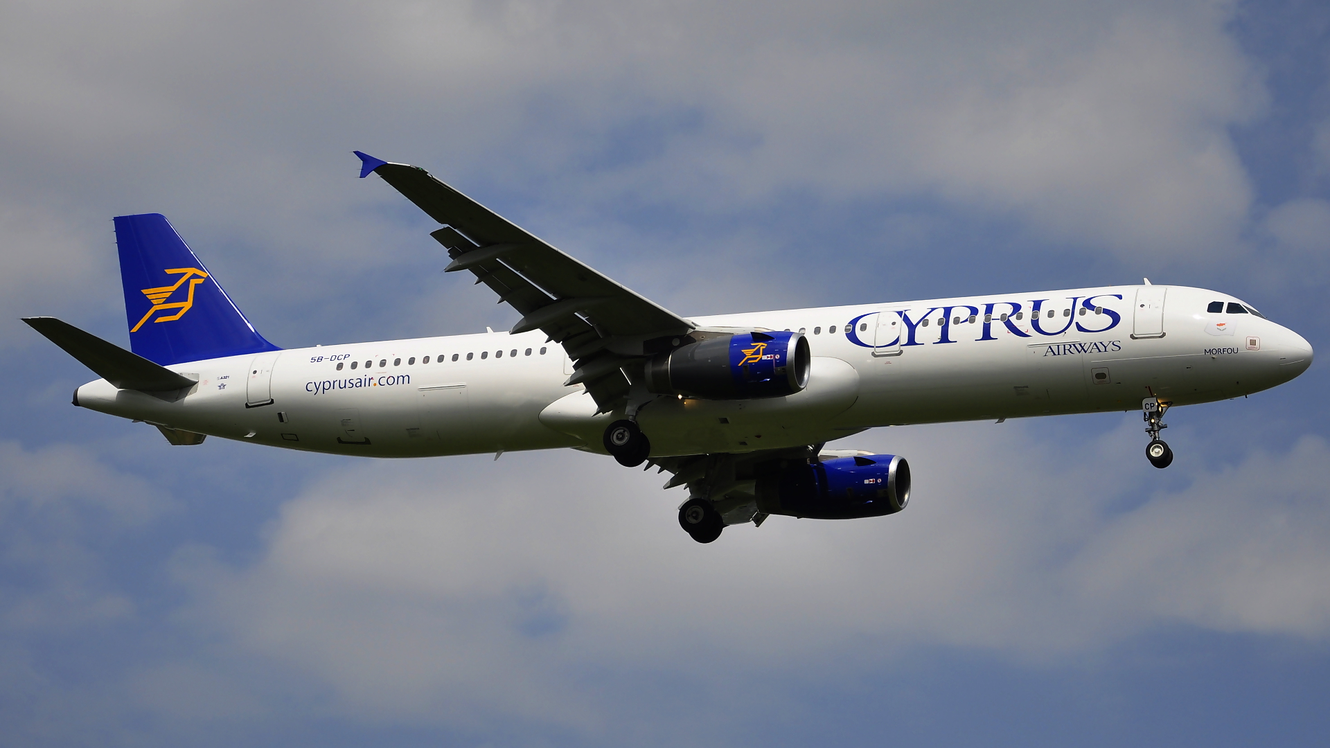 5B-DCP ✈ Cyprus Airways Airbus 321-231 @ London-Heathrow