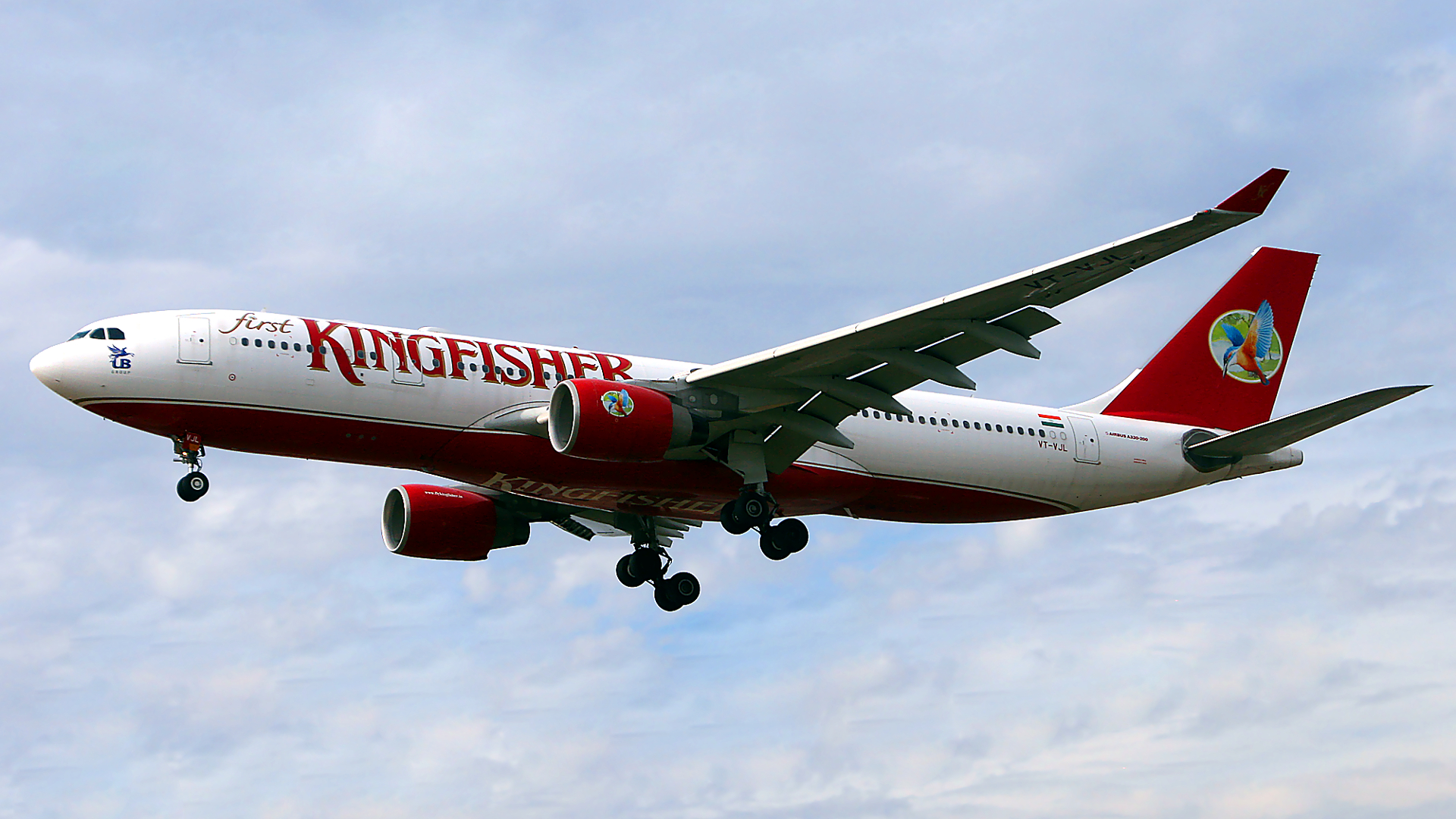 VT-VJL ✈ Kingfisher Airlines Airbus 330-223 @ London-Heathrow