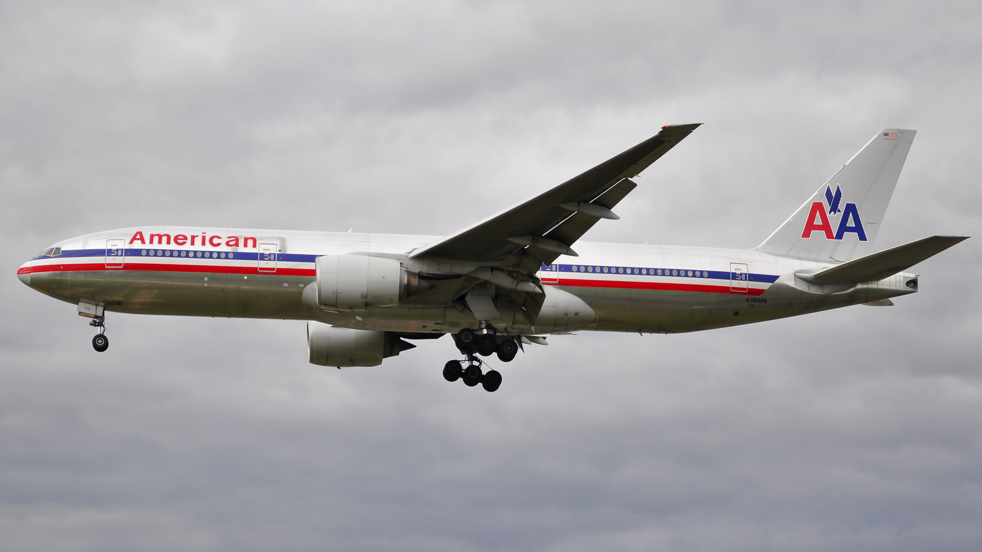 N789AN ✈ American Airlines Boeing 777-223(ER) @ London-Heathrow