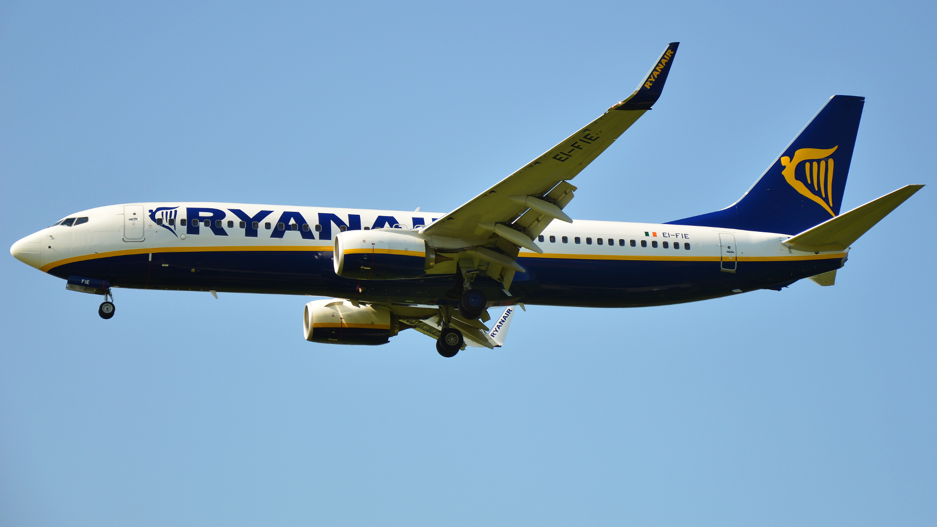 EI-FIE ✈ Ryanair Boeing 737-8AS(WL) @ Kraków-Balice