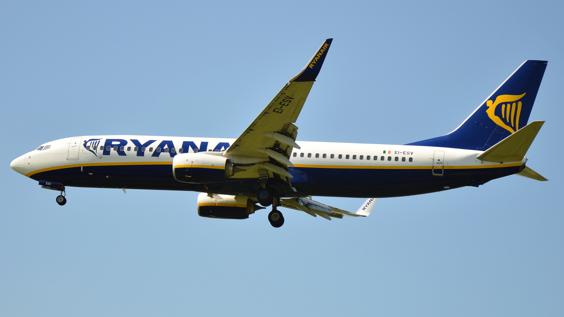 EI-ESV ✈ Ryanair Boeing 737-8AS(WL) @ Kraków-Balice