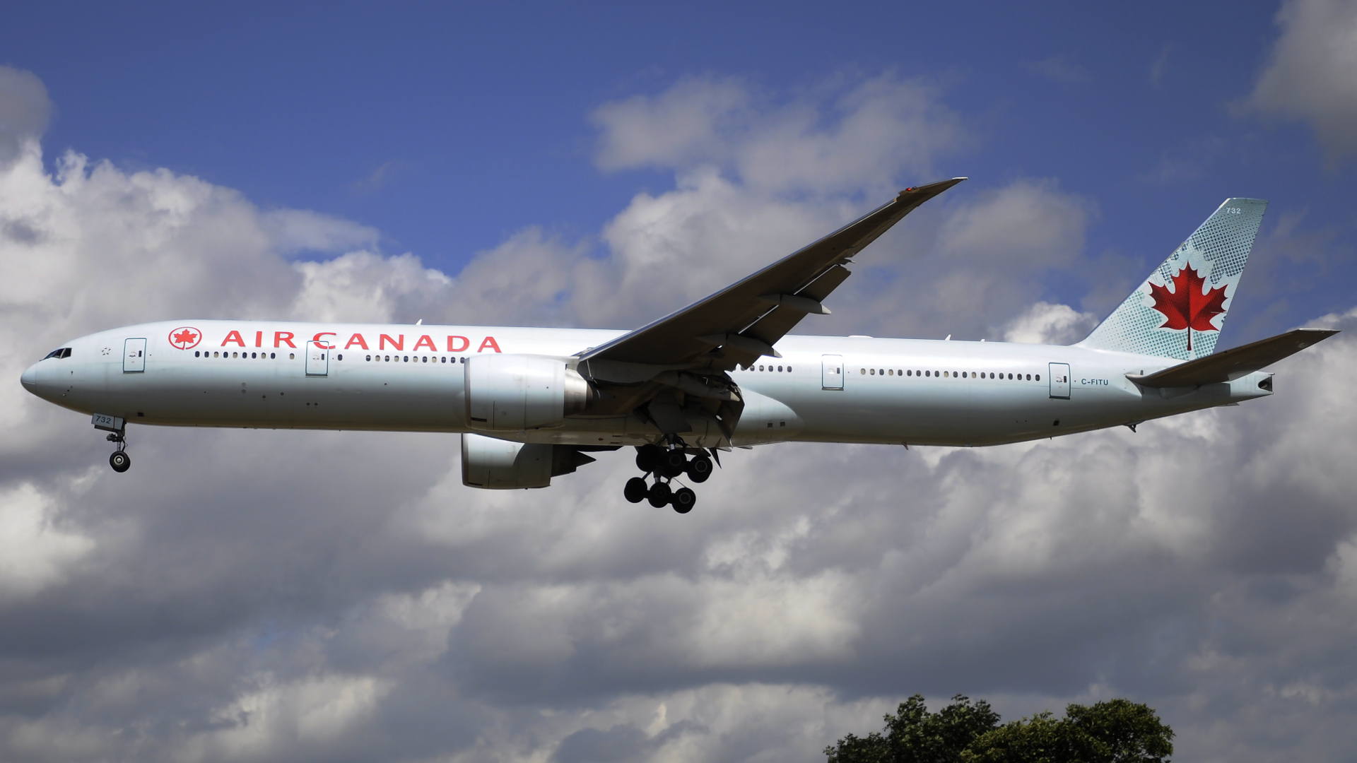 C-FITU ✈ Air Canada Boeing 777-333(ER) @ London-Heathrow