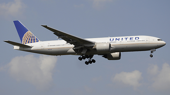 N217UA ✈ United Airlines Boeing 777-222(ER)