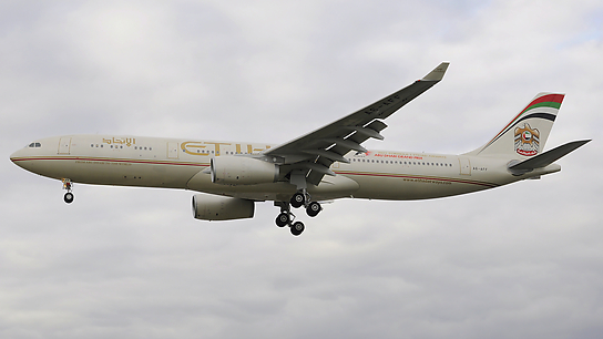 A6-AFF ✈ Etihad Airways Airbus 330-343