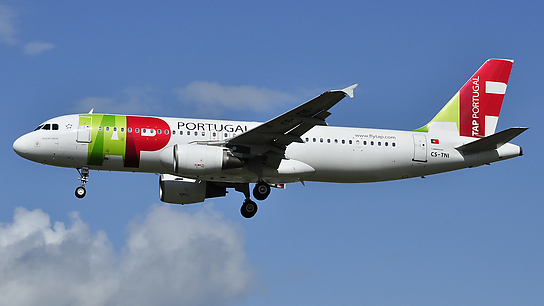 CS-TNI ✈ TAP Portugal Airbus 320-214