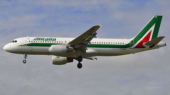 EI-EID ✈ Alitalia Airbus 320-216