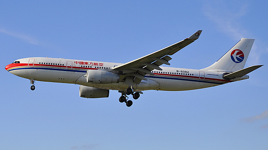 B-6082 ✈ China Eastern Airlines Airbus 330-243